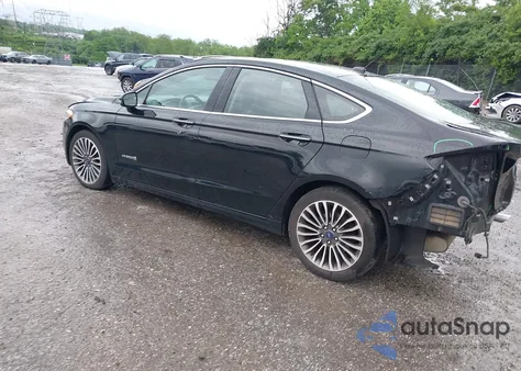 2018 Ford Fusion Hybrid Titanium from USA, damaged, VIN 3FA6P0RU6JR205714